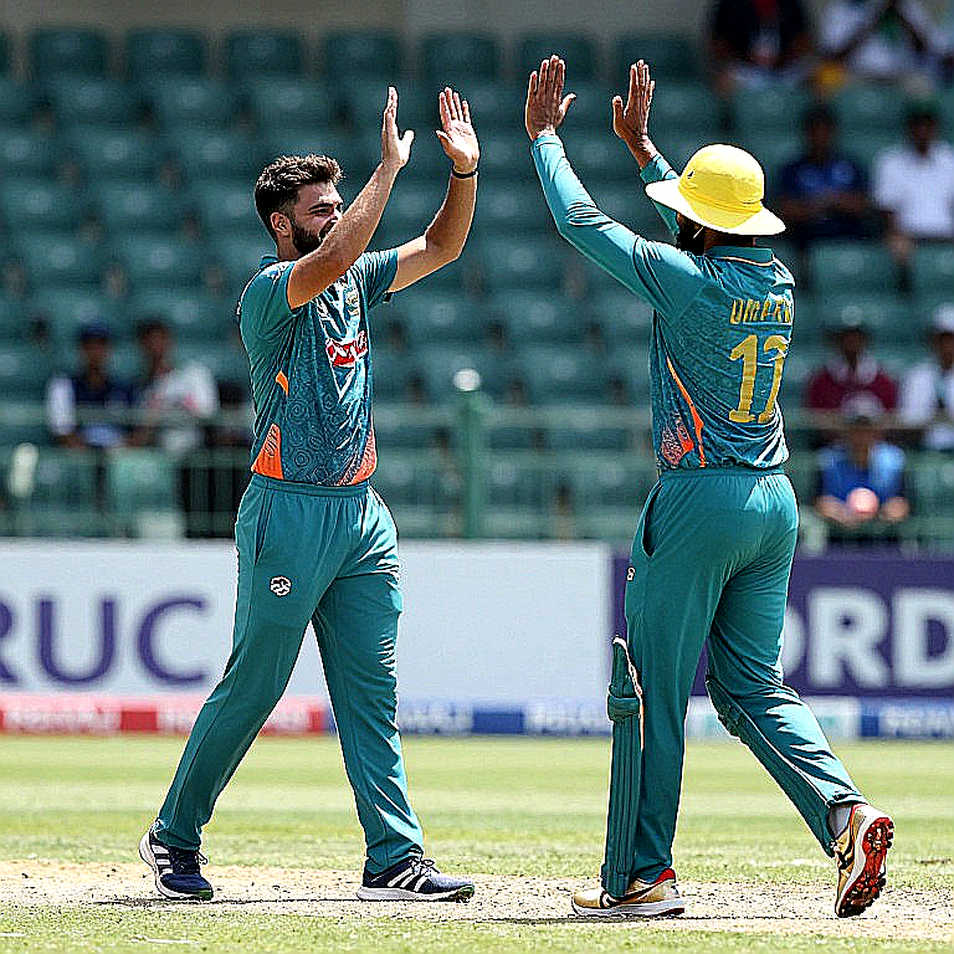 চোদ্দো ধাপ উপরে উঠেও পঁচিশে: পেরির র্যাঙ্কিং লাফ আর অস্ট্রেলিয়ার অদেখা পেস-শূন্যতা চোদ্দো ধাপ উপরে উঠেও পঁচিশে: পেরির র্যাঙ্কিং লাফ আর অস্ট্রেলিয়ার অদেখা পেস-শূন্যতা