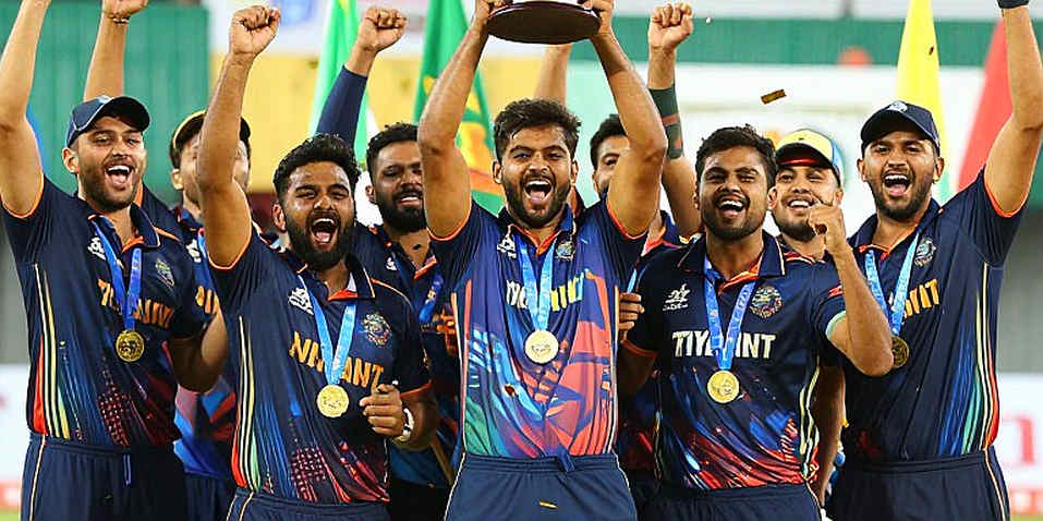 আল আমিনের ছয় উইকেট আর ১৫ বলে চার উইকেটের ধস: যে ম্যাচে বাংলাদেশ হারল নিজের হিসাব